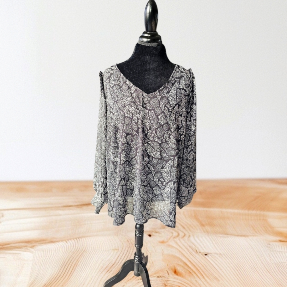 Zac & Rachel Black and Gray Blouse
